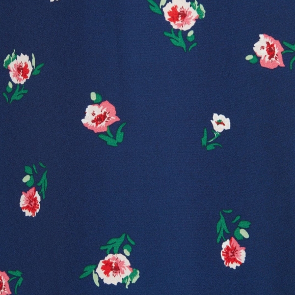 Gathered Waist Button Front Crepe floral Dress - Picture 5 of 8